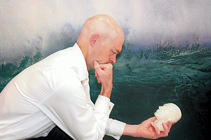 Image number and title are below the image 